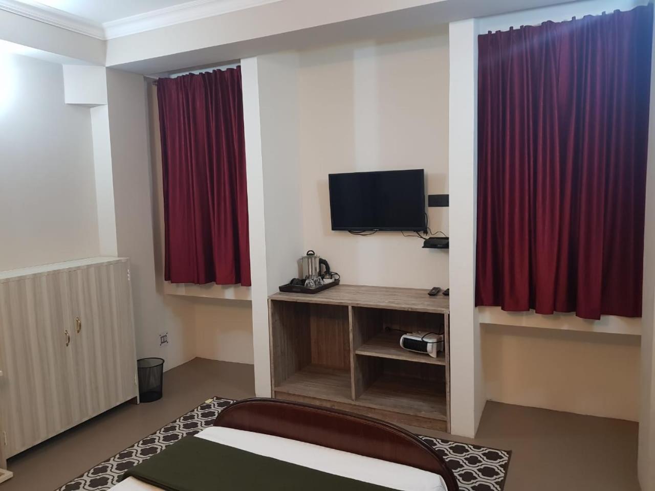 Rockski Boutique Bed & Breakfast Shillong Exterior photo